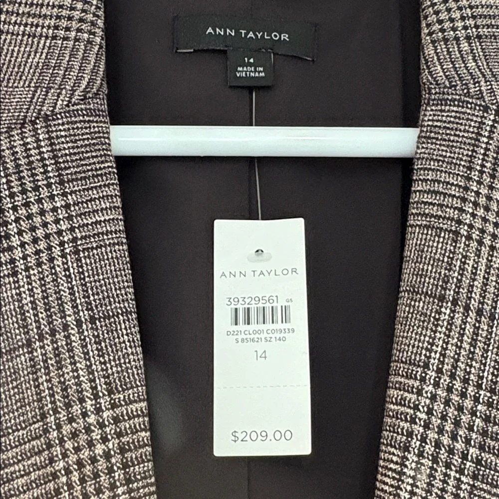 Ann Taylor Brown Plaid One Button Blazer - Picture 3 of 11
